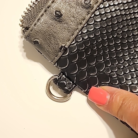 Big Buddha Wristlet Ostrich print, Black and Gray - Picture 7 of 9